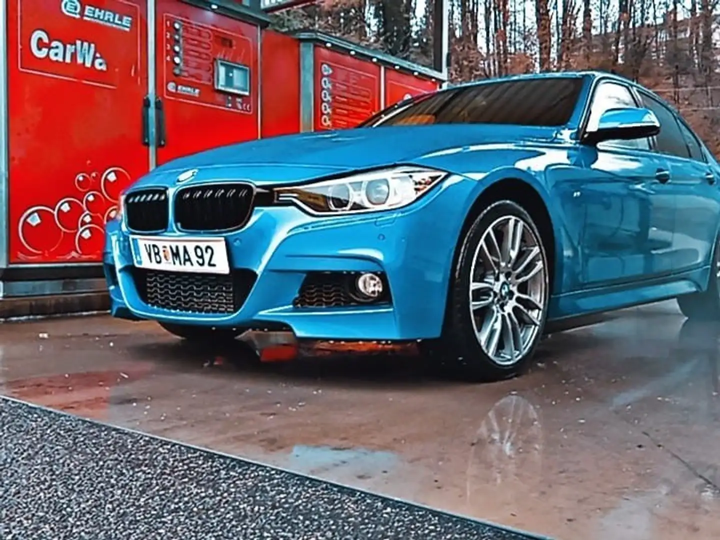 BMW 335 335d xDrive Österreich-Paket Aut. Blau - 1