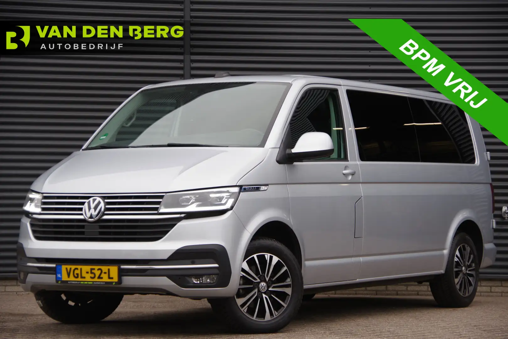 Volkswagen T6.1 Transporter 2.0 TDI L2 BULLI, 150PK AUT. GLASSLOOK, LED, TREKH Gris - 1