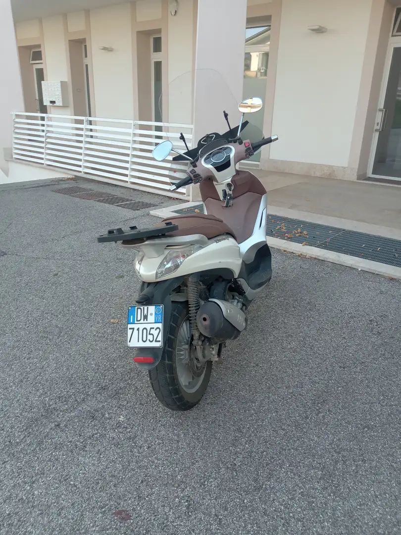 Piaggio Beverly 300 Alb - 1