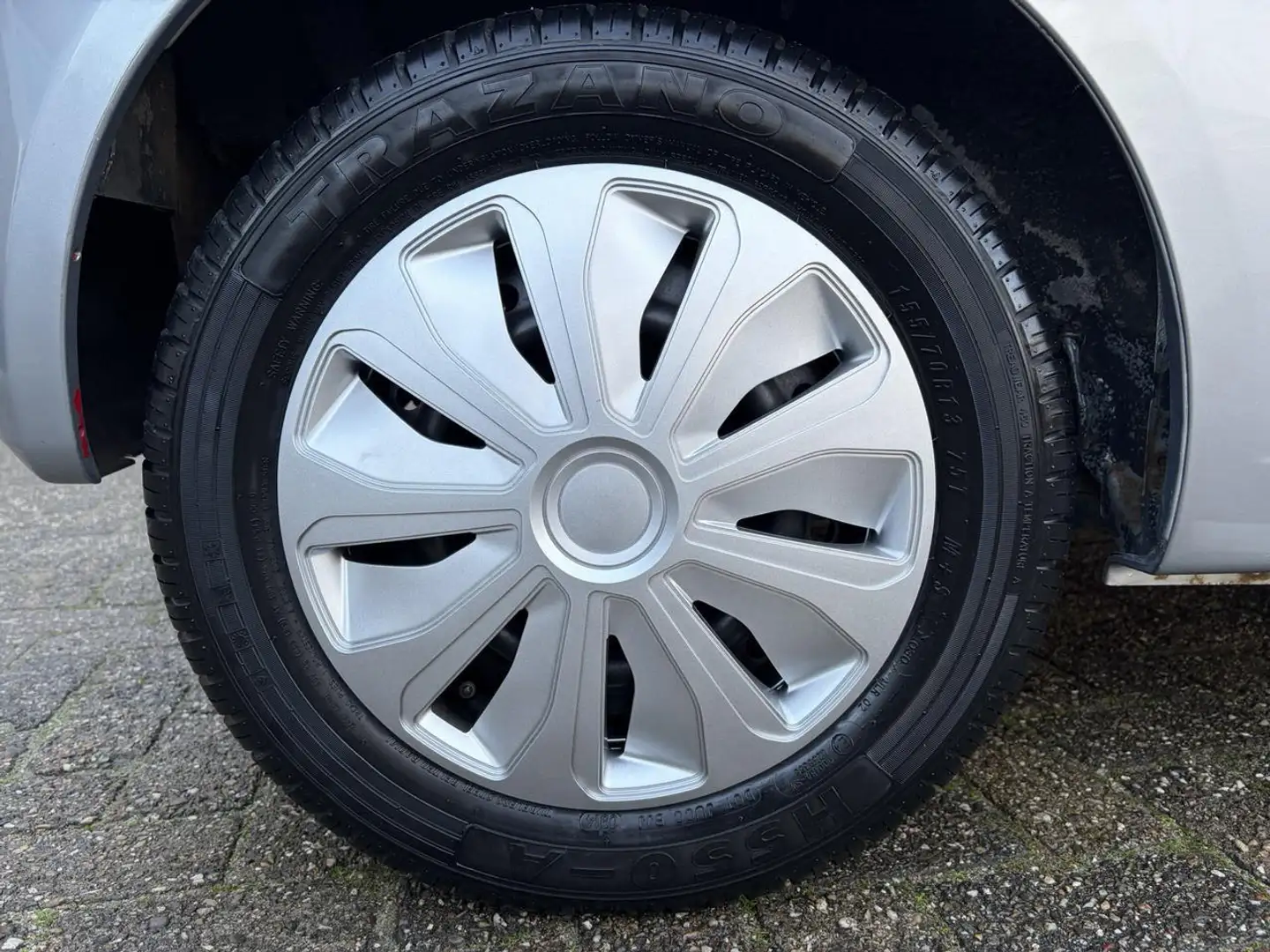 Daihatsu Cuore 1.0 12v Nagano 3-drs A/T + NIEUWE APK Grau - 2