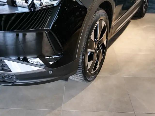Opel Grandland view 3