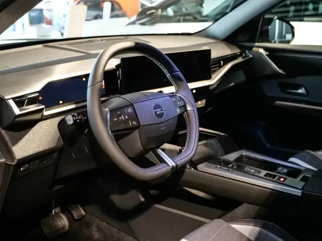 Opel Grandland view 5