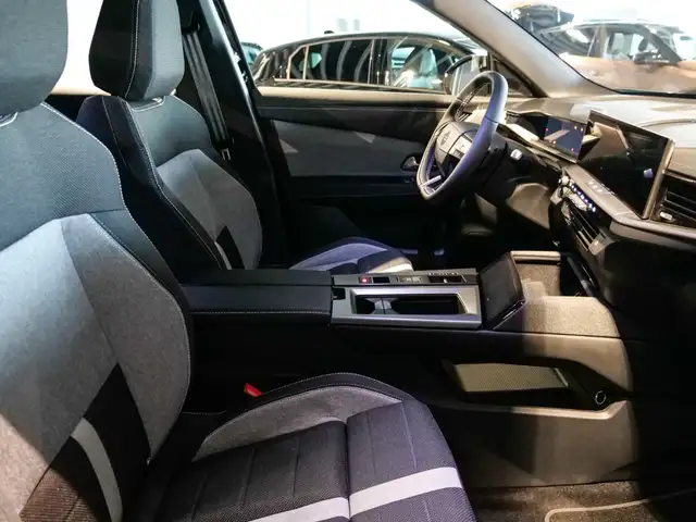 Opel Grandland view 11