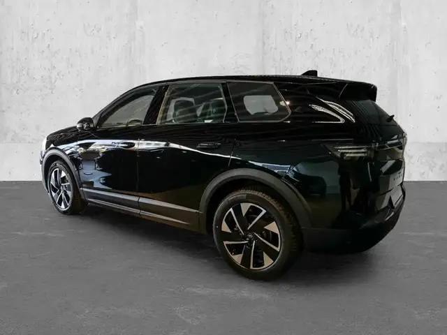 Opel Grandland view 2