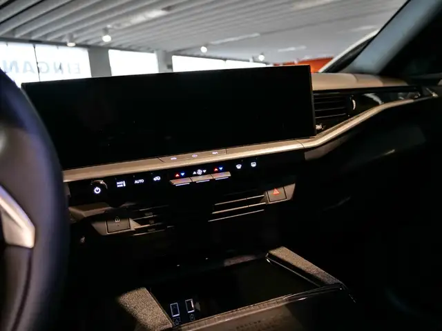 Opel Grandland view 13
