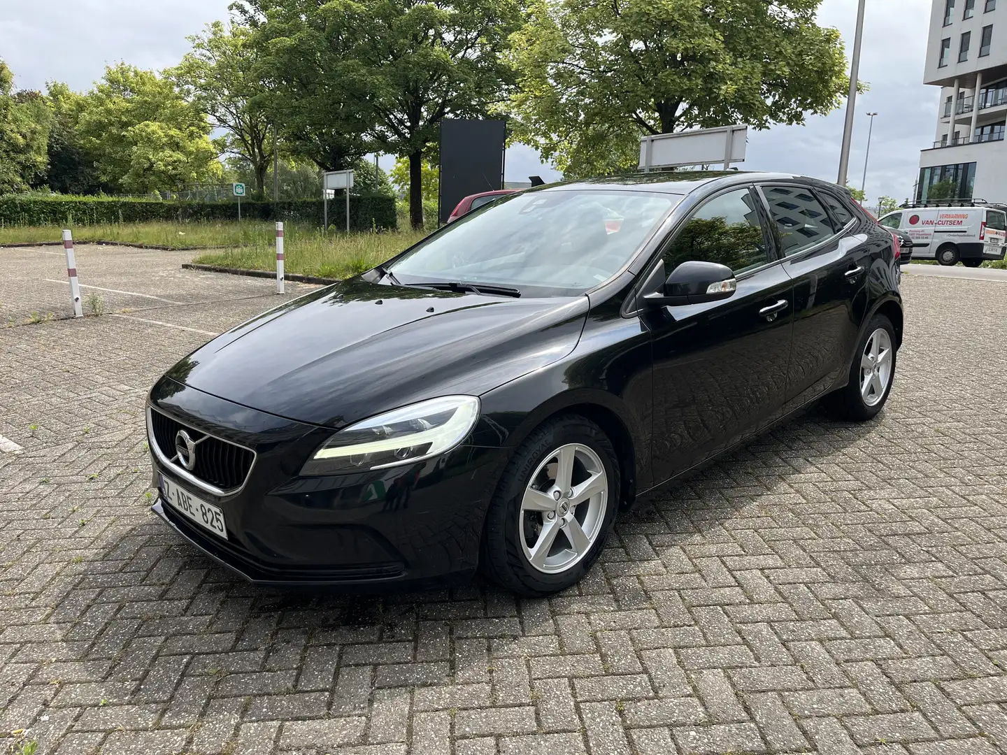 Volvo V40 TRES BON CONDITIONS - 1