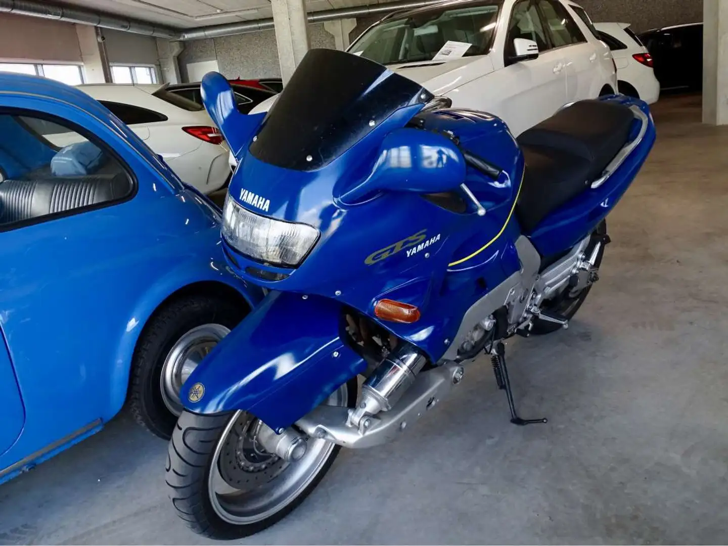 Yamaha GTS 1000 Modrá - 1
