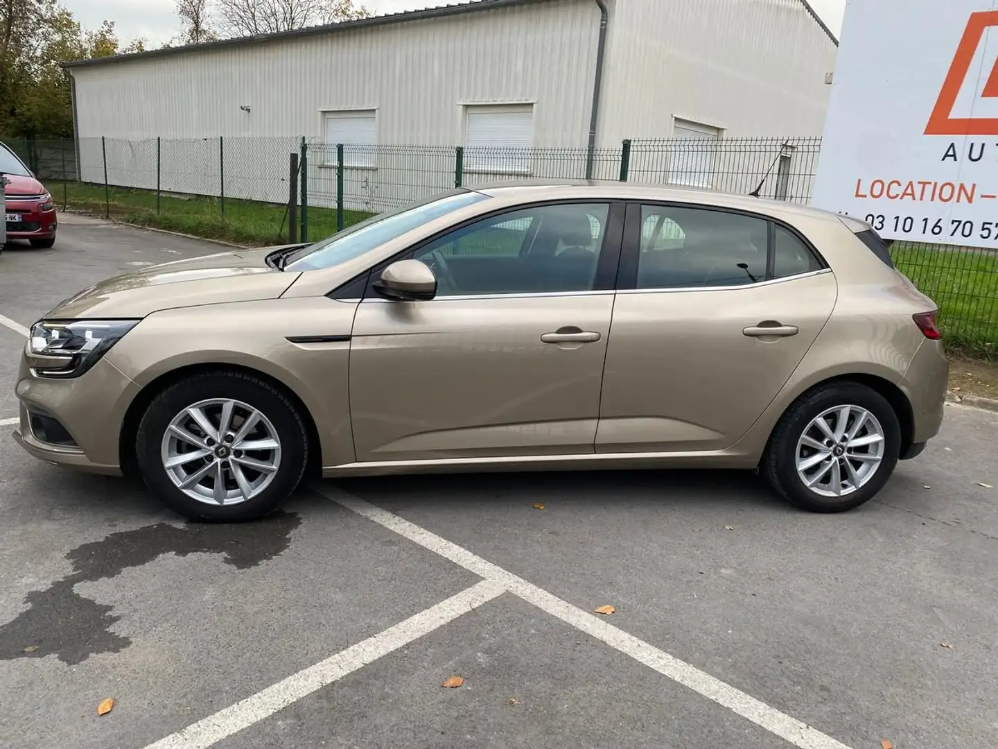 Renault Megane iv 1.2i tce 130ch energy zen Beige - 2