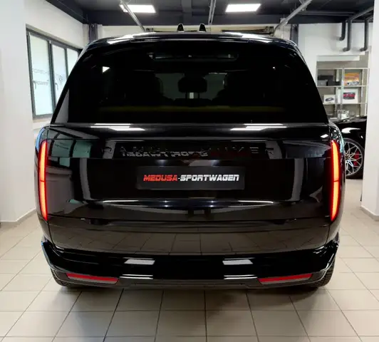 Land Rover Range Rover view 5