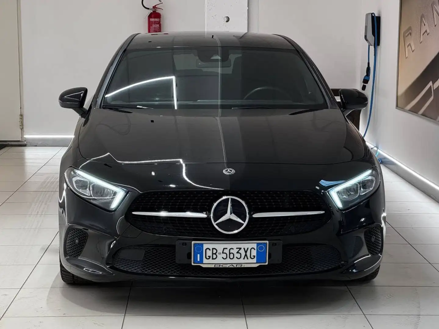 Mercedes-Benz A 180 A 180 d Automatic Sport Extra Schwarz - 2