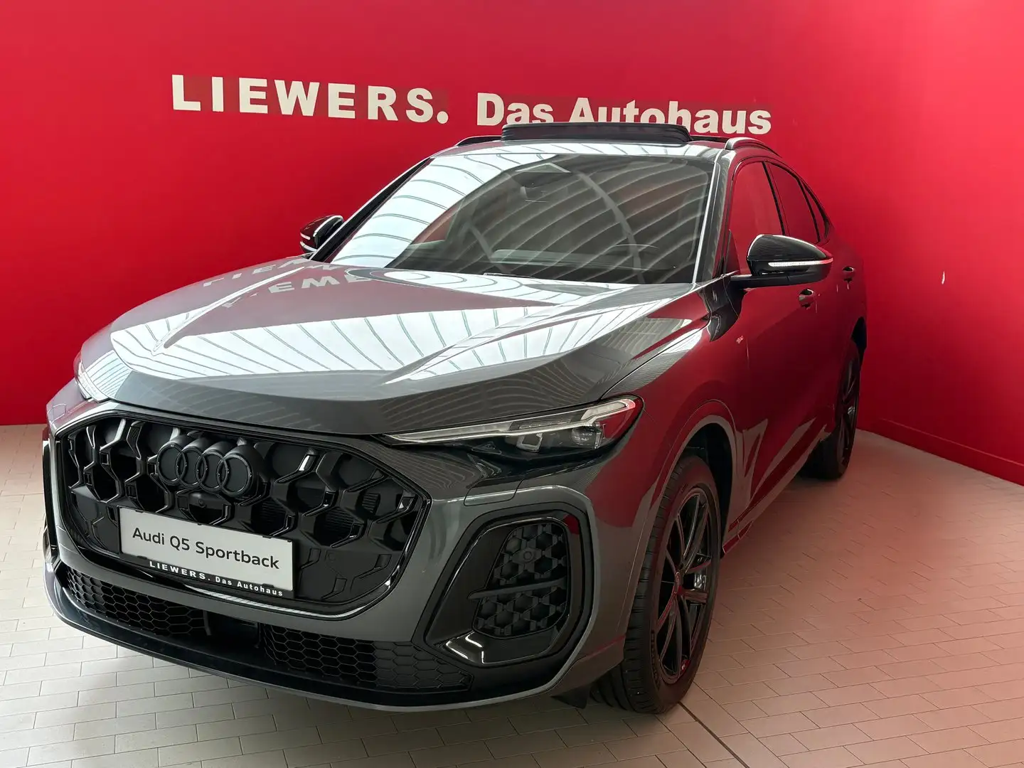 Audi Q5 TDI quattro 150 kW Grau - 1