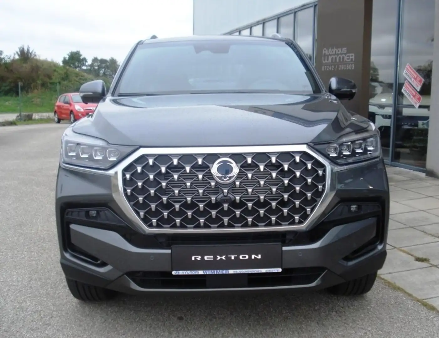KGM Rexton 2,2 e-XDI 4WD Premium Aut. 7-sitzig Grau - 2