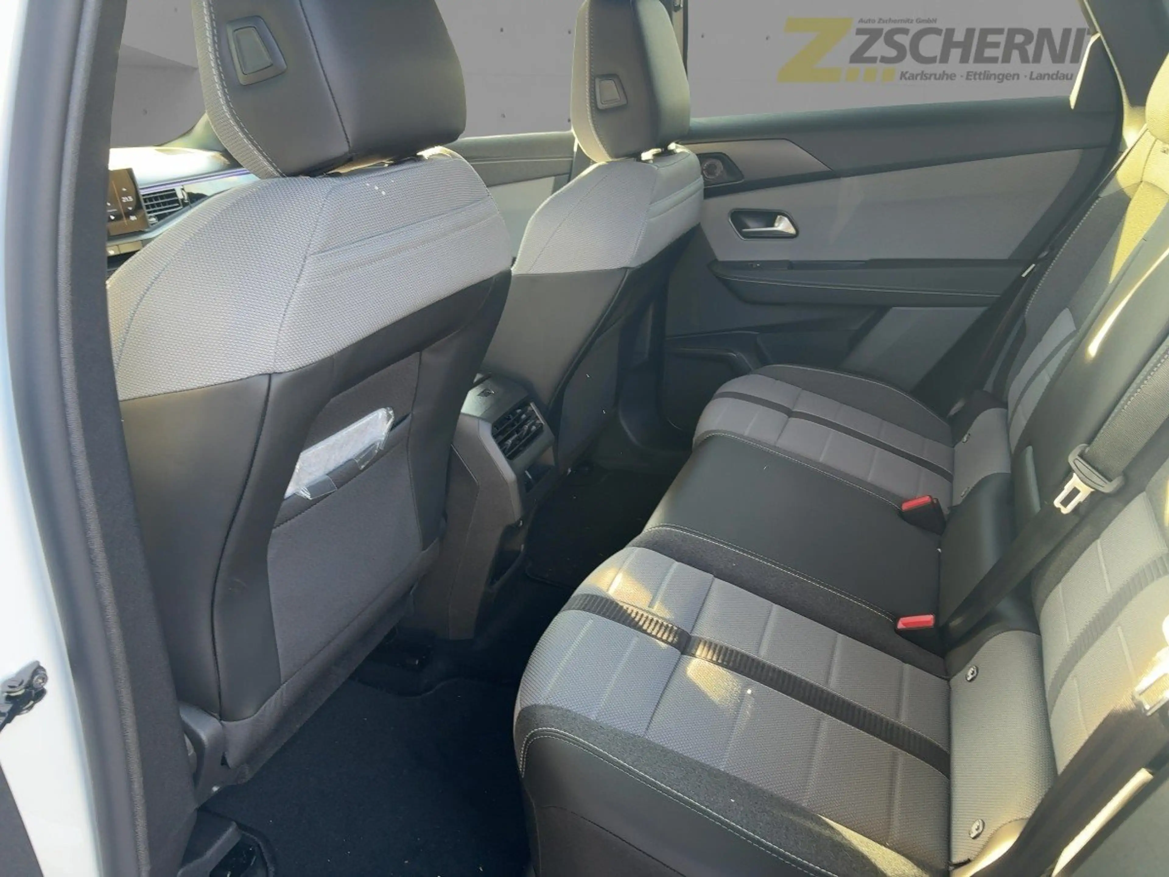 Opel Grandland 1.6 Turbo GS Navi Kamera Glasdach — photo 8
