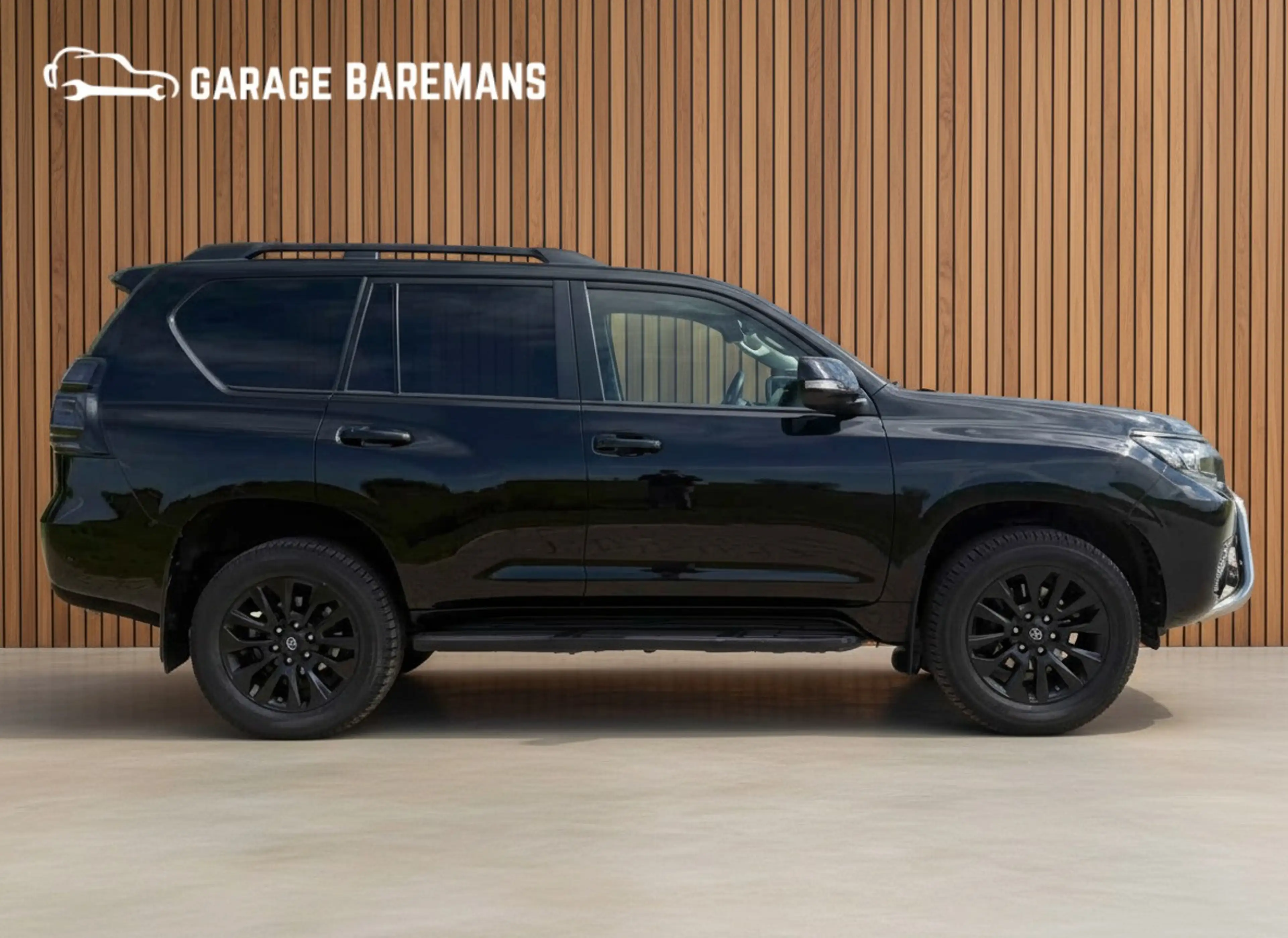 Toyota Land Cruiser 150 2.8 D-4D-F Professional Window Van — photo 8