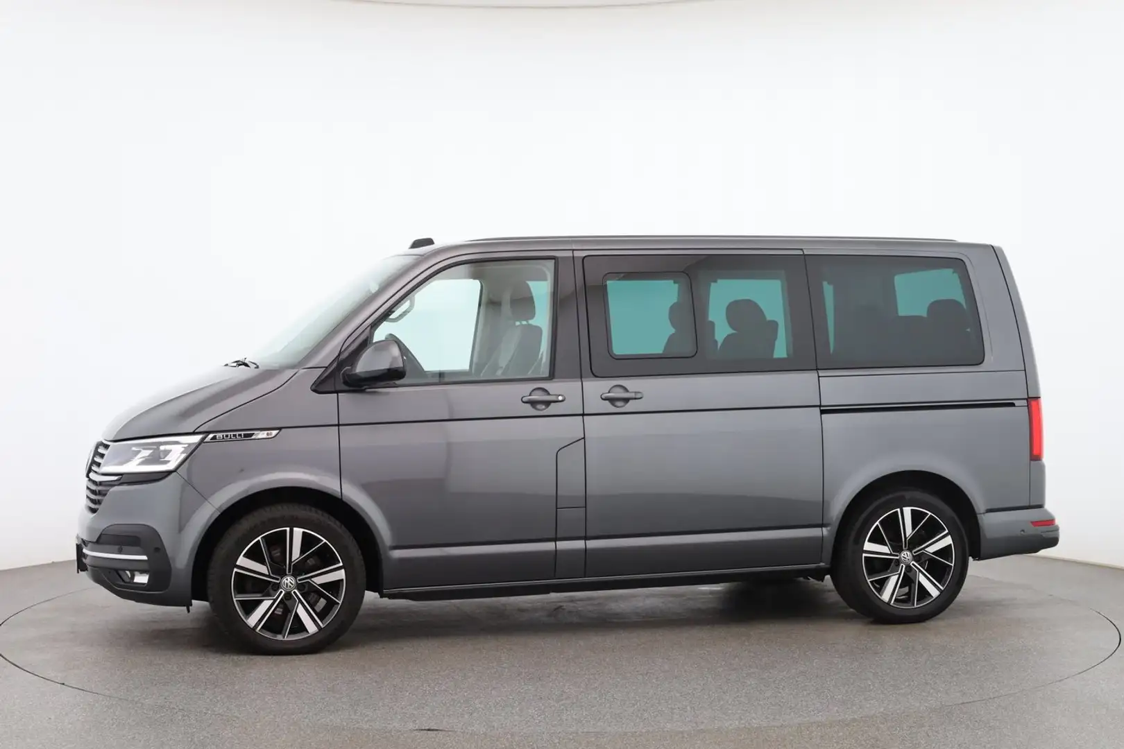 Volkswagen T6.1 Multivan VW T6.1 Multivan Highline TDI 4MOTION Grau - 2