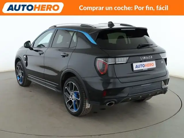 Lynk & Co 01 view 4