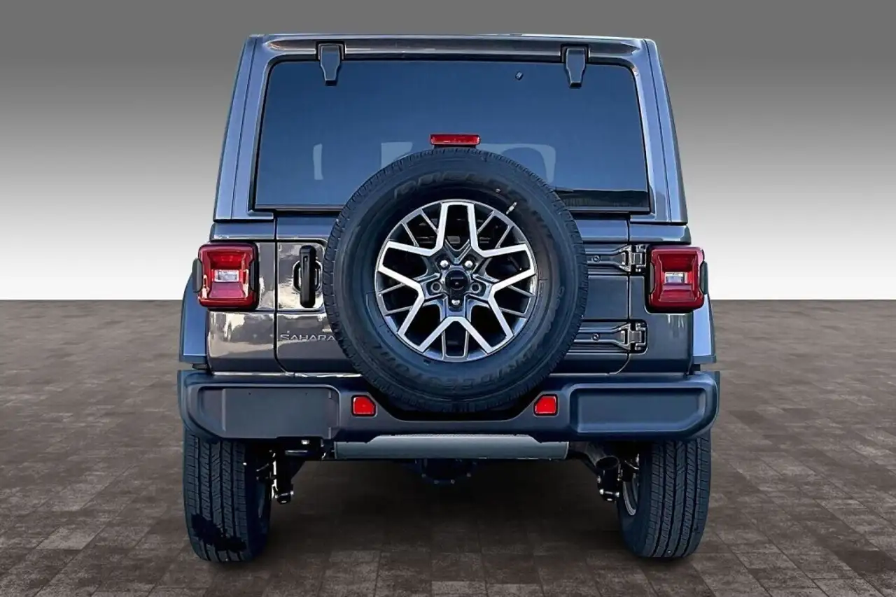 Jeep Wrangler снимка Jeep Wrangler