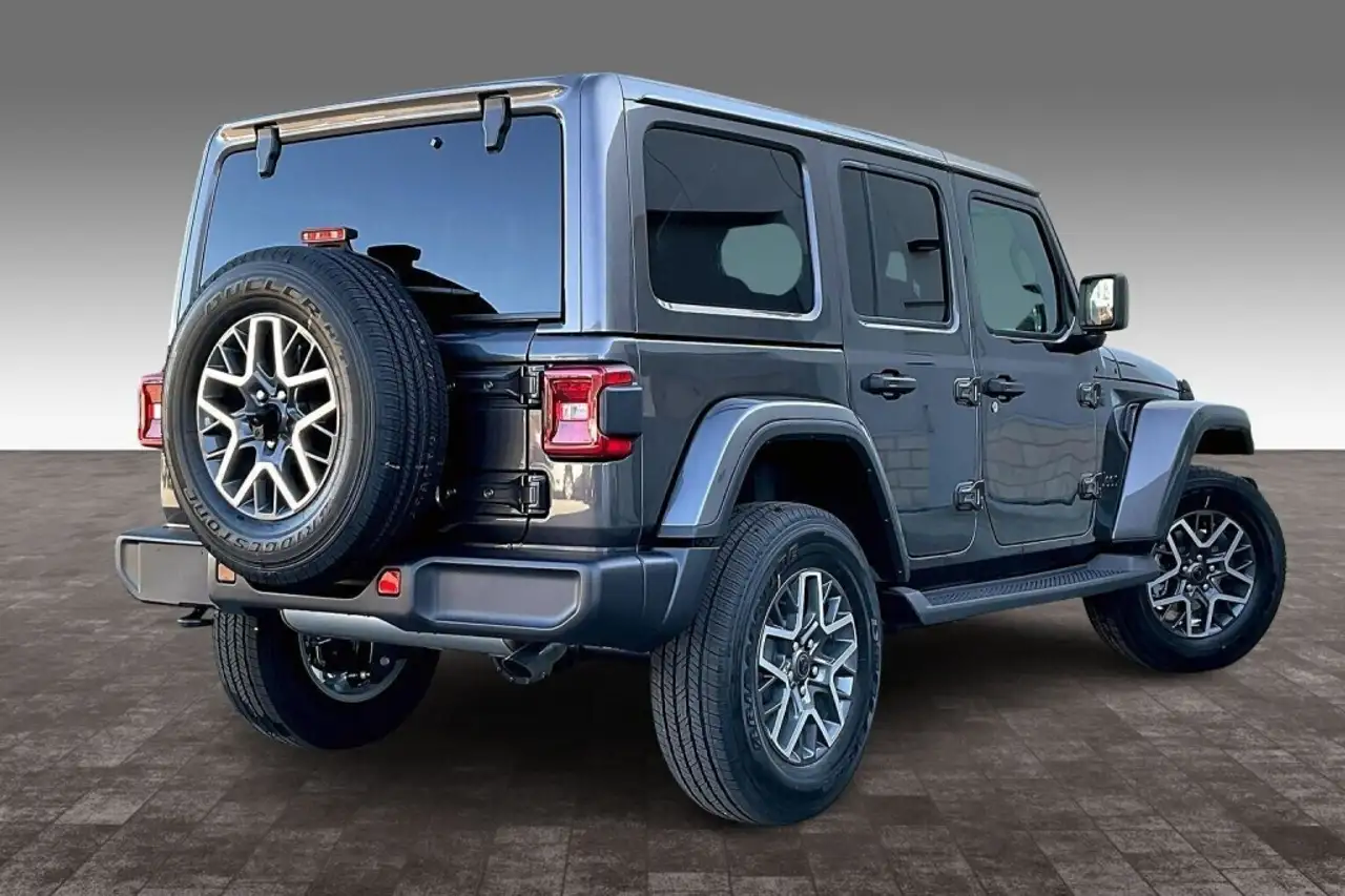 Jeep Wrangler снимка Jeep Wrangler