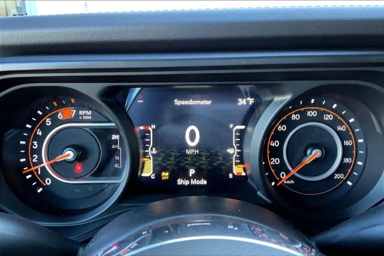 Jeep Wrangler снимка Jeep Wrangler