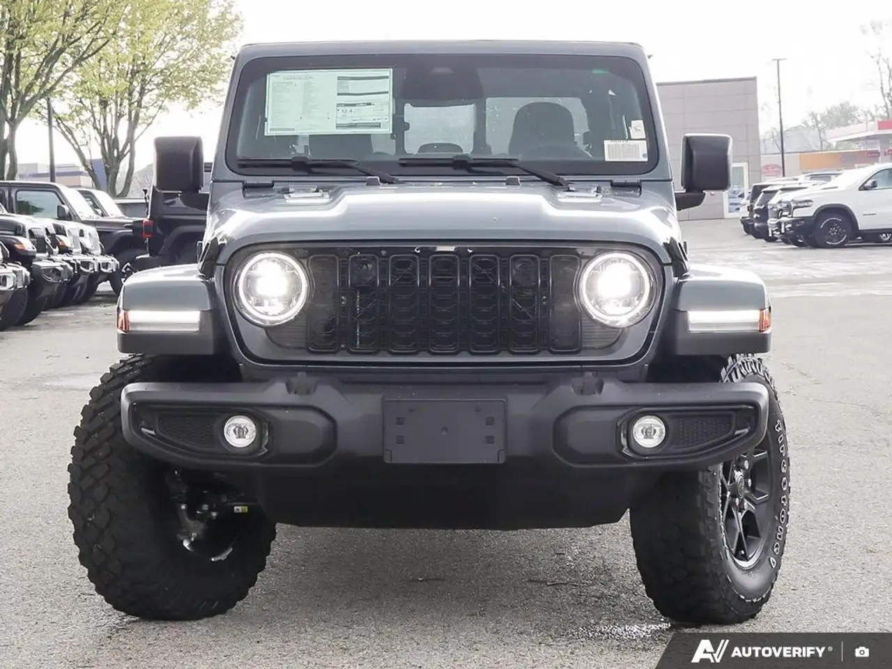 Jeep Gladiator photo Jeep Gladiator