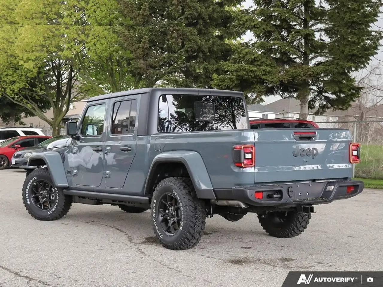 Jeep Gladiator photo Jeep Gladiator
