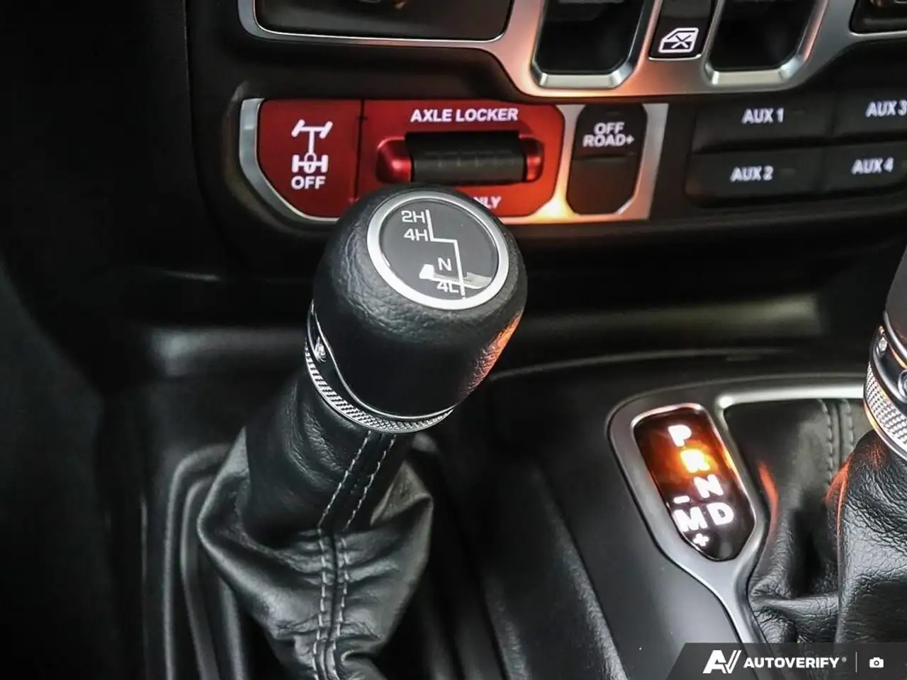 Jeep Gladiator photo Jeep Gladiator