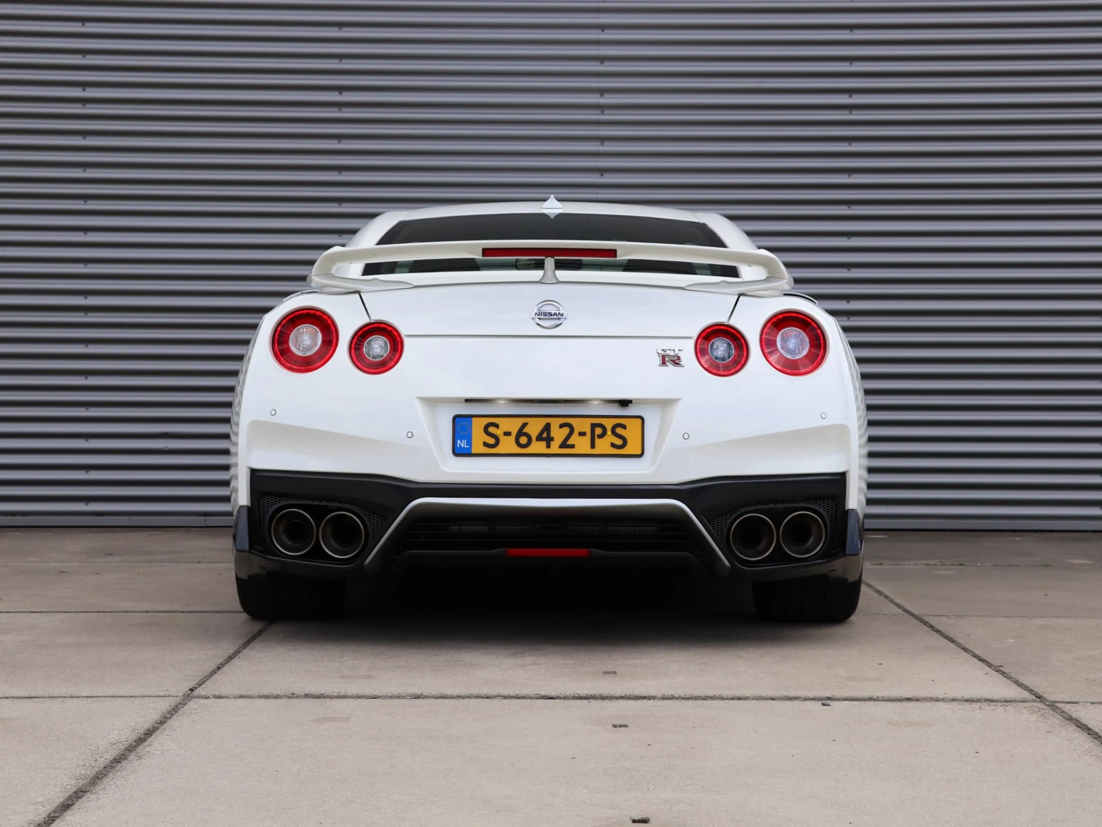 Nissan GT-R 3.8 V6 Prestige B.R.M. Edition 1/25 — photo 12