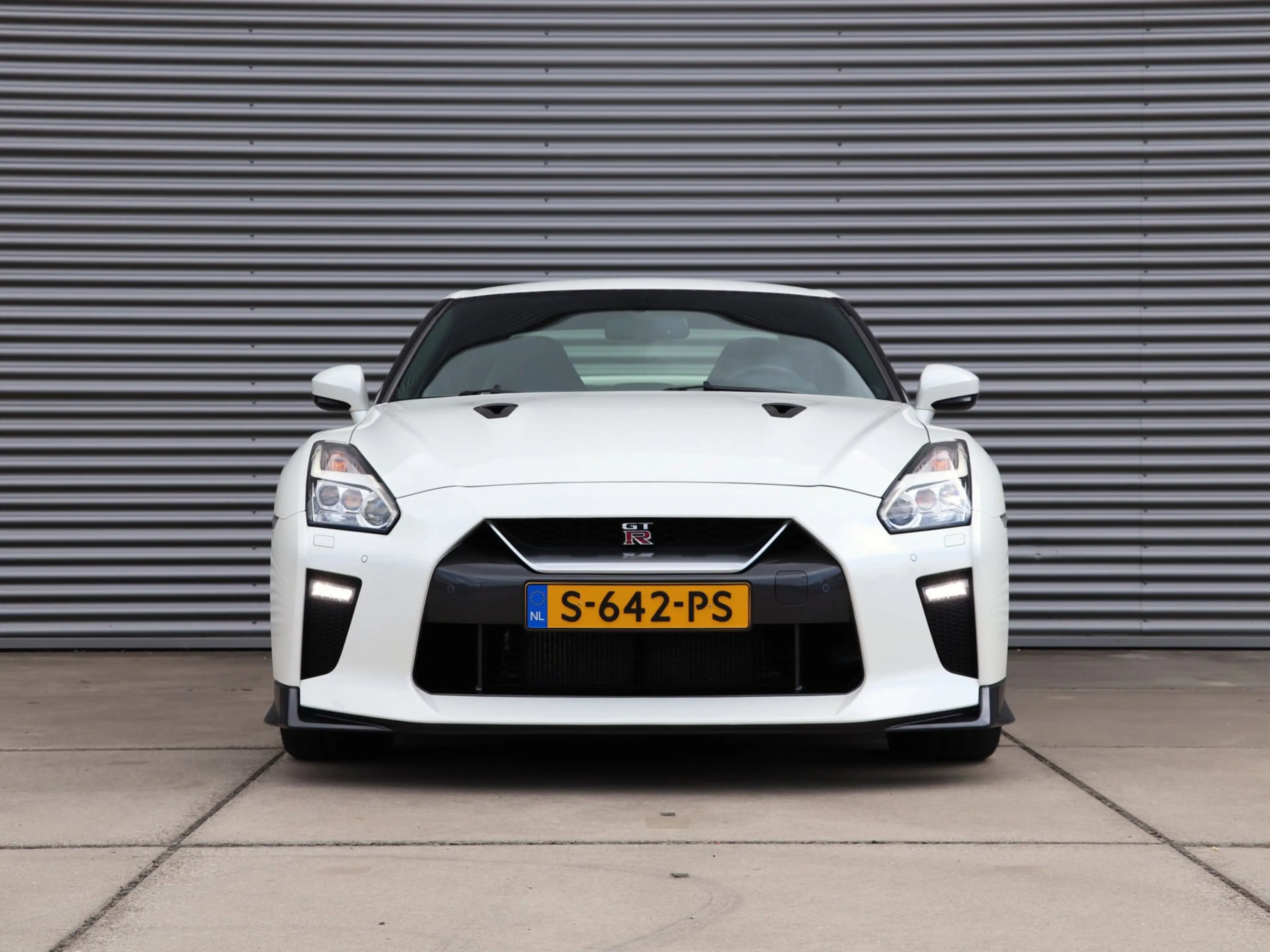 Nissan GT-R 3.8 V6 Prestige B.R.M. Edition 1/25 — photo 11