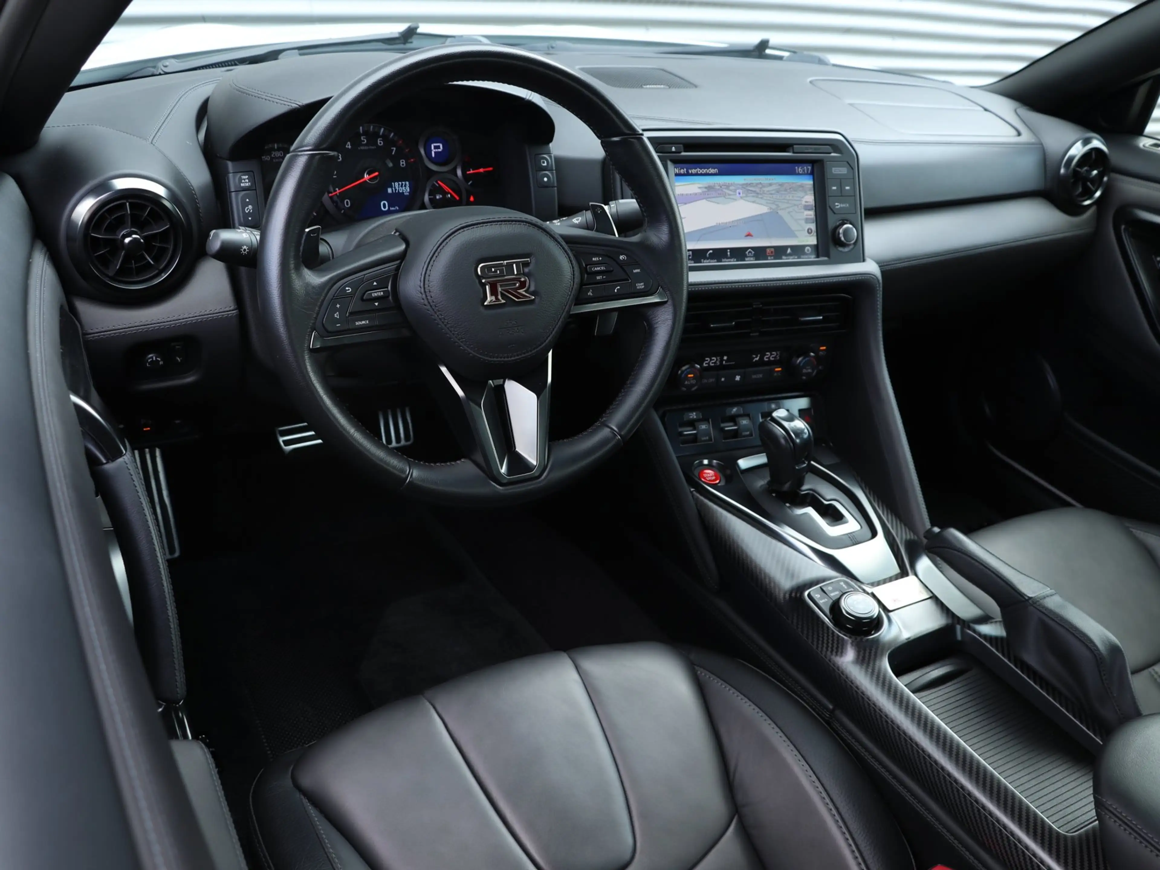 Nissan GT-R 3.8 V6 Prestige B.R.M. Edition 1/25 — photo 13