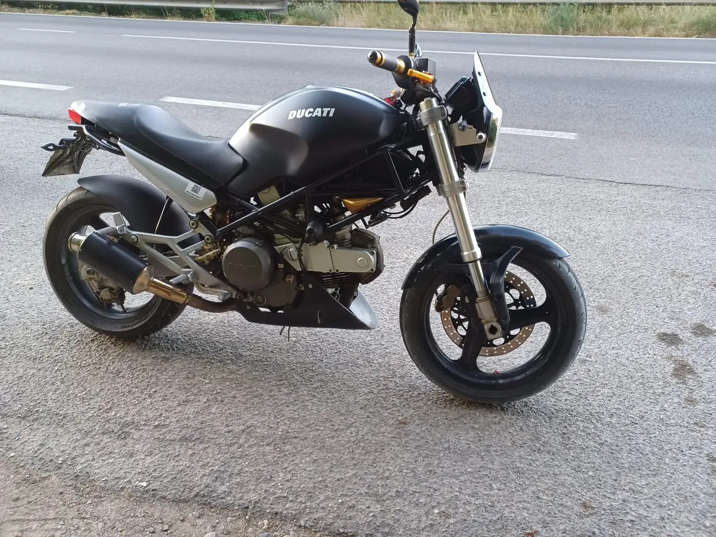 Ducati 600 SS dark Schwarz - 2