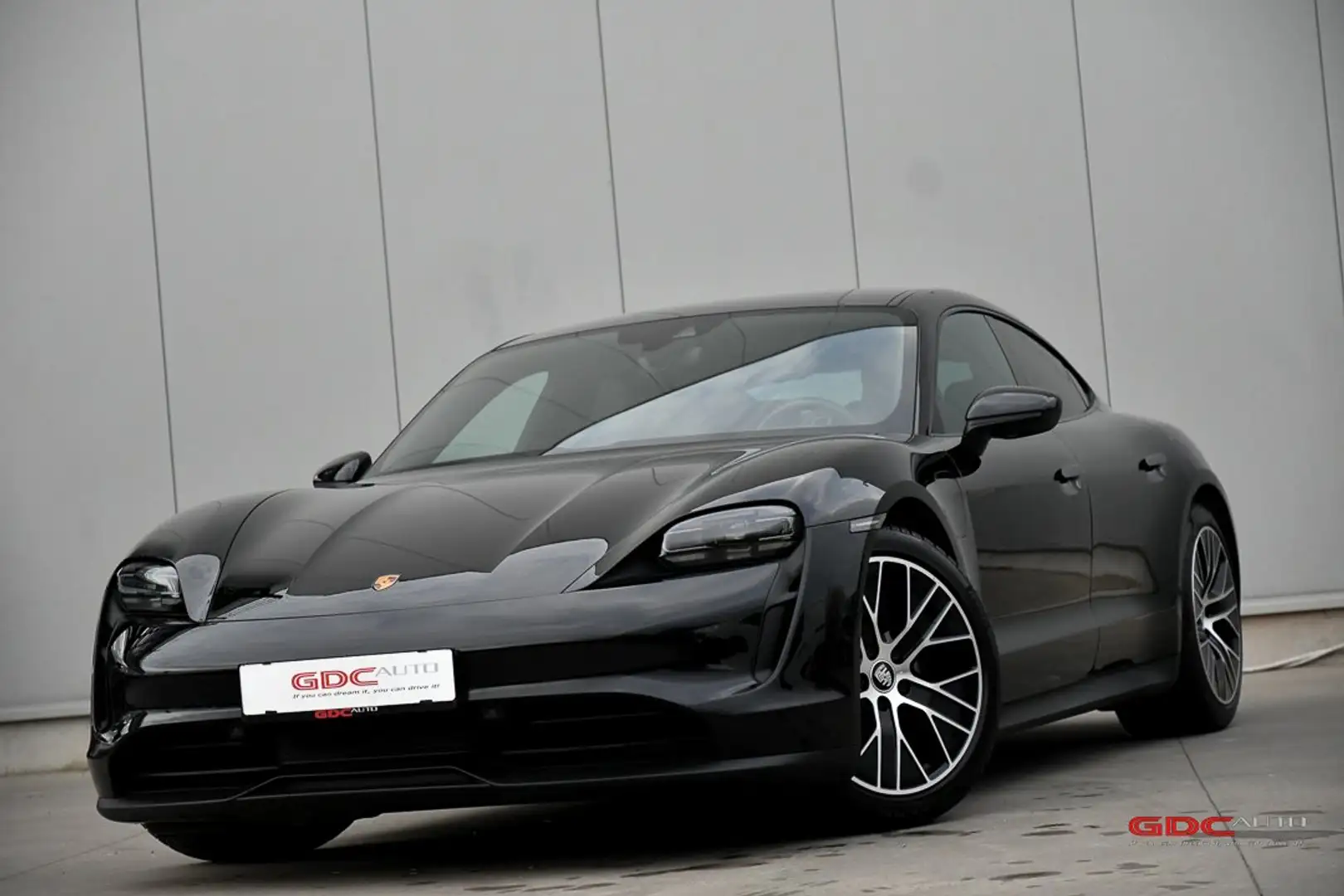 Porsche Taycan Performance Batterij l Warmtepomp l Pano Zwart - 2