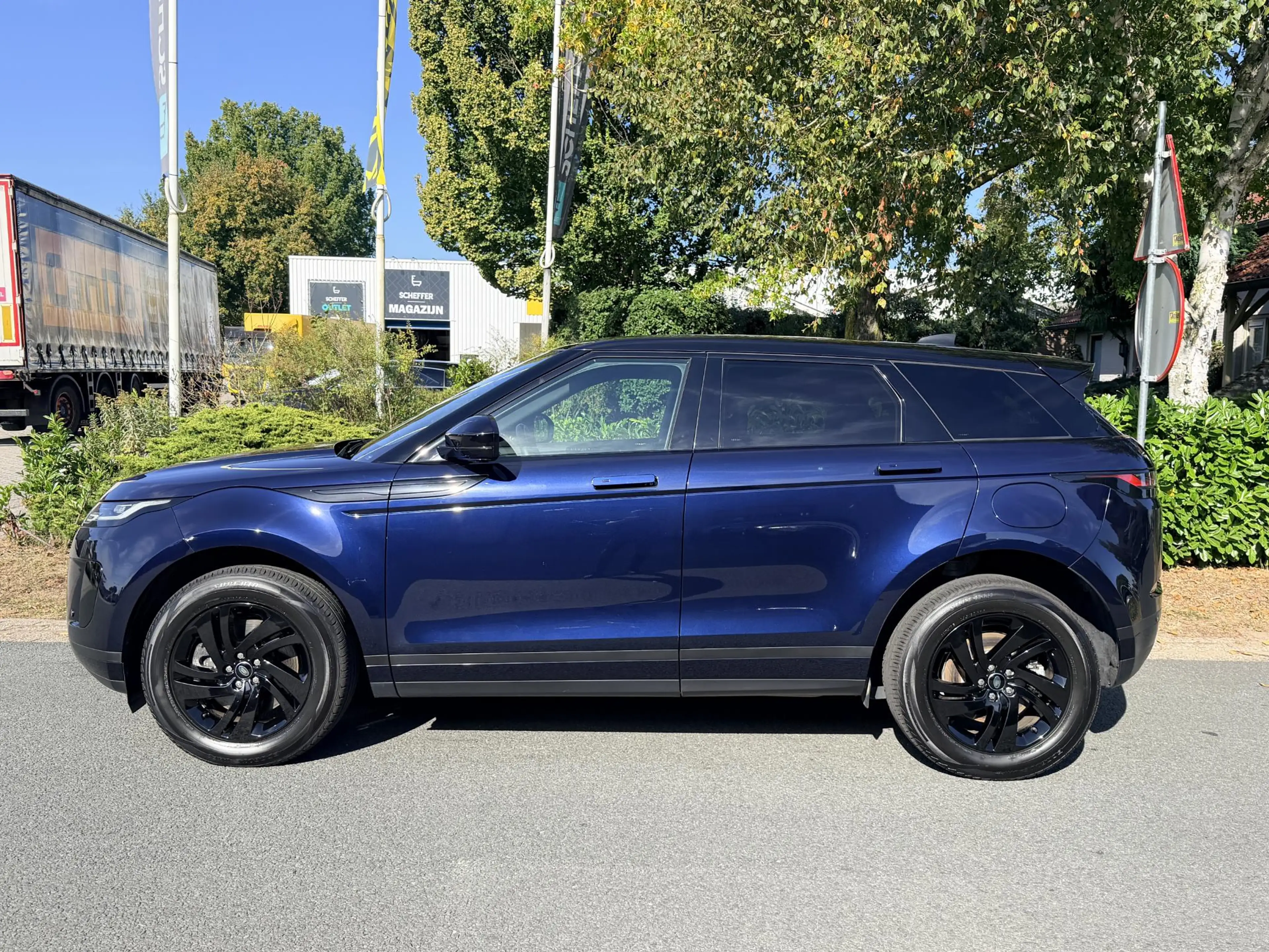 Land Rover Range Rover Evoque 1.5 P300e AWD ACC•Leder•Camera — photo 2