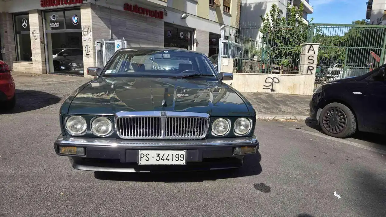Jaguar XJ6 3.6, foto 2