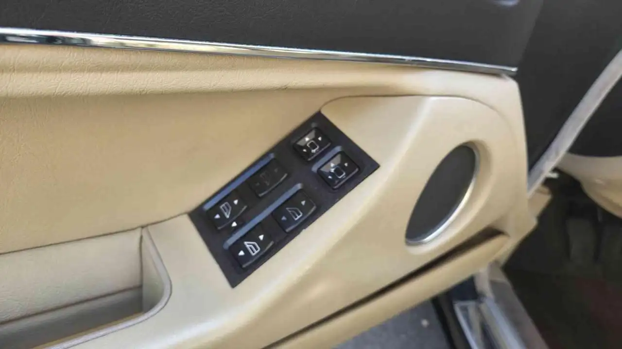 Jaguar XJ6 3.6, foto 8