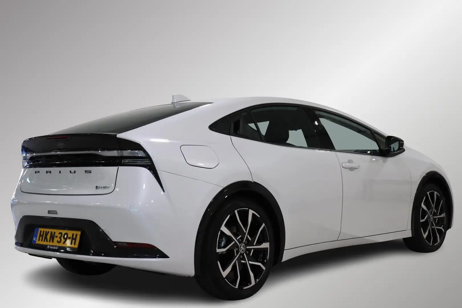 Toyota Prius Plug-in Hybrid 220 Executive, Blind Spot, Apple Ca Blanc - 2