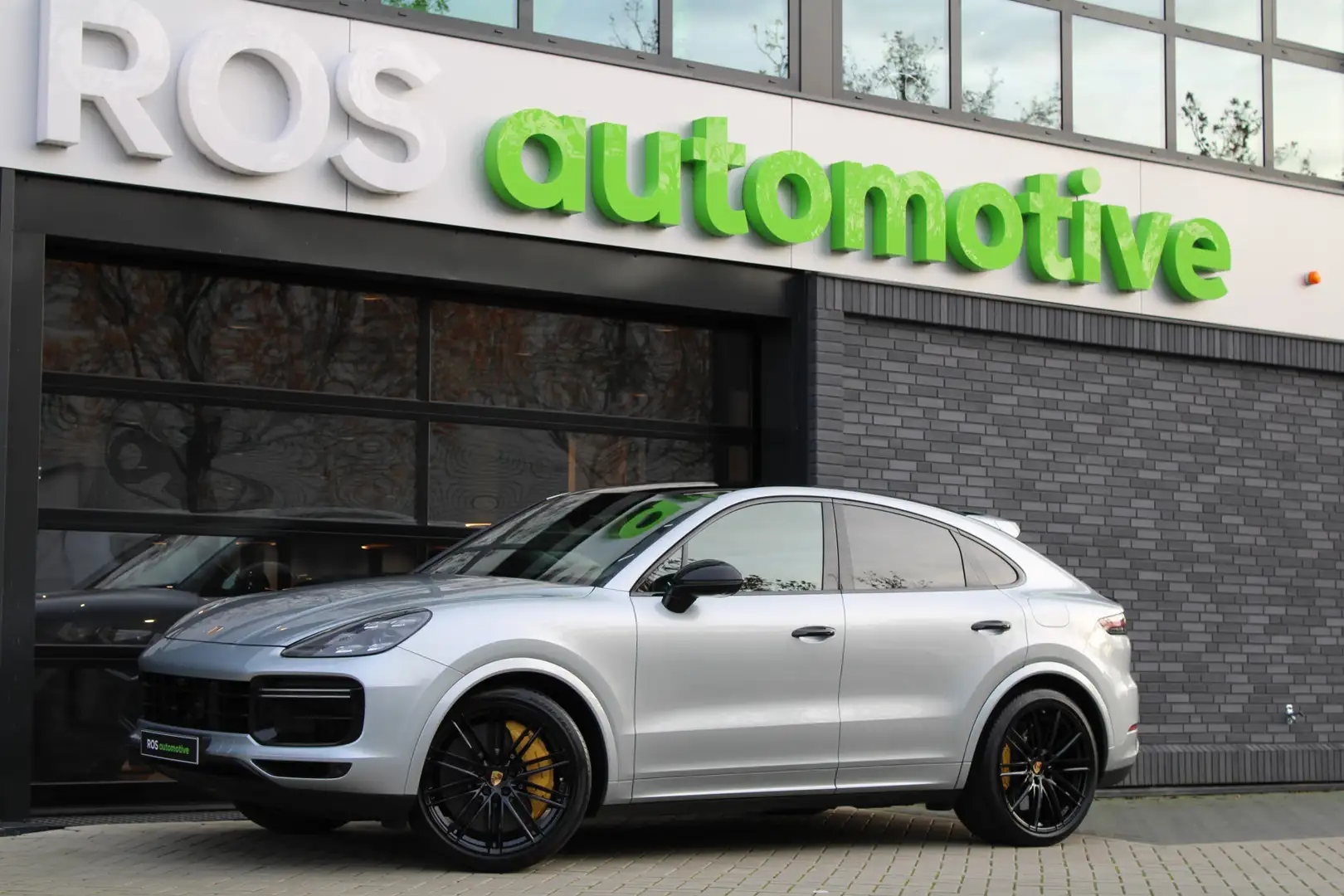 Porsche Cayenne Coupé 4.0 Turbo S E-Hybrid | VOL! | HUD | SOFT-CLO Gris - 1