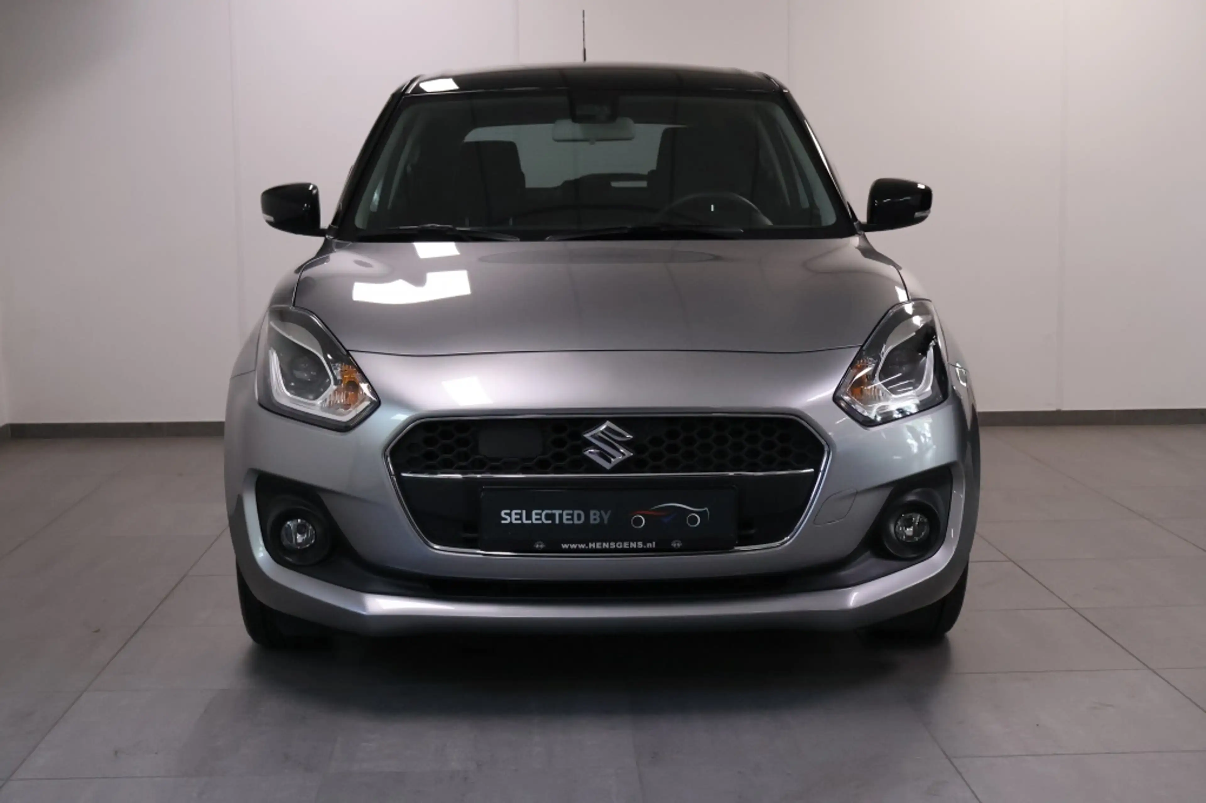 Suzuki Swift 1.0 Stijl Smart Hybrid — photo 2