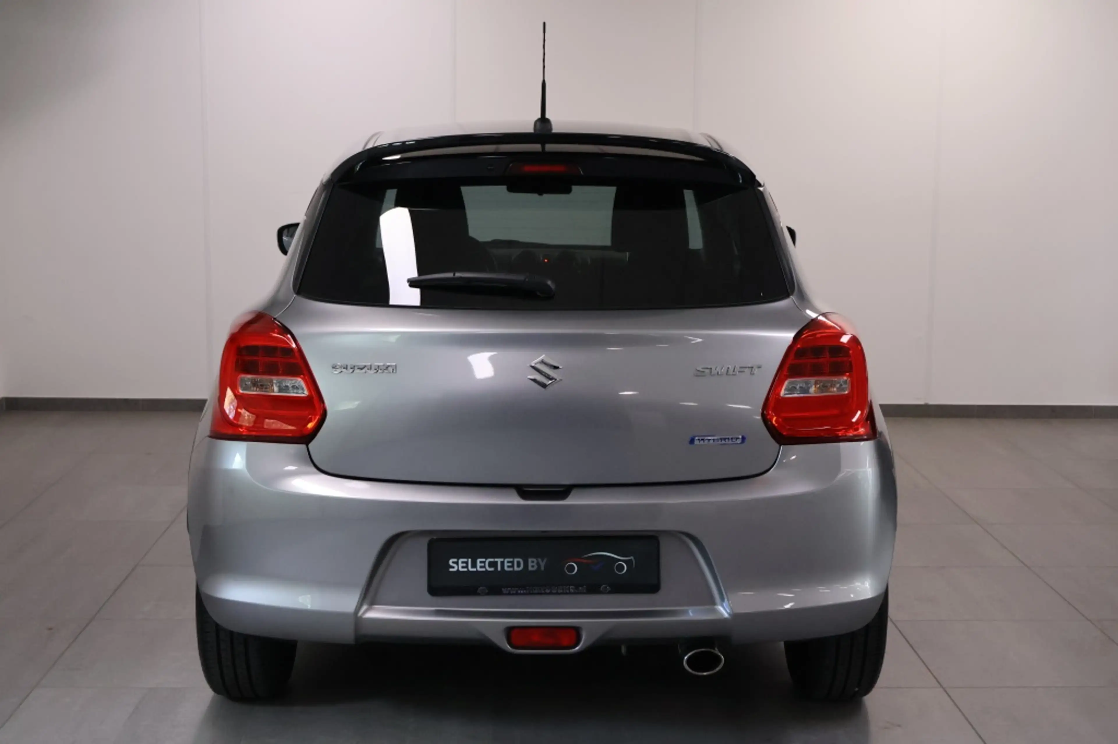 Suzuki Swift 1.0 Stijl Smart Hybrid — photo 4