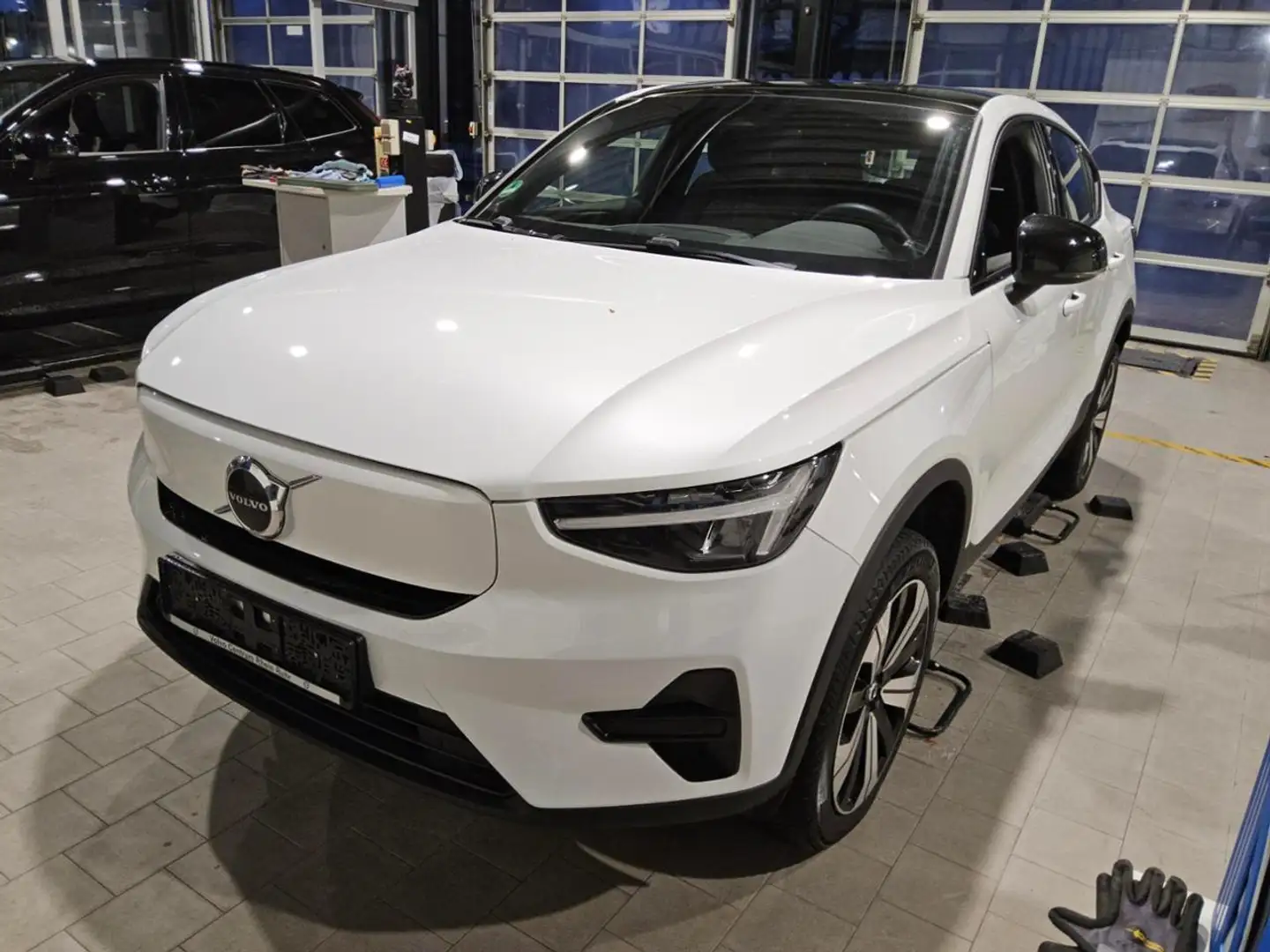 Volvo C40 Recharge Core +WINTERPAK+PANO+DAB+LED+19"+ Blanc - 2