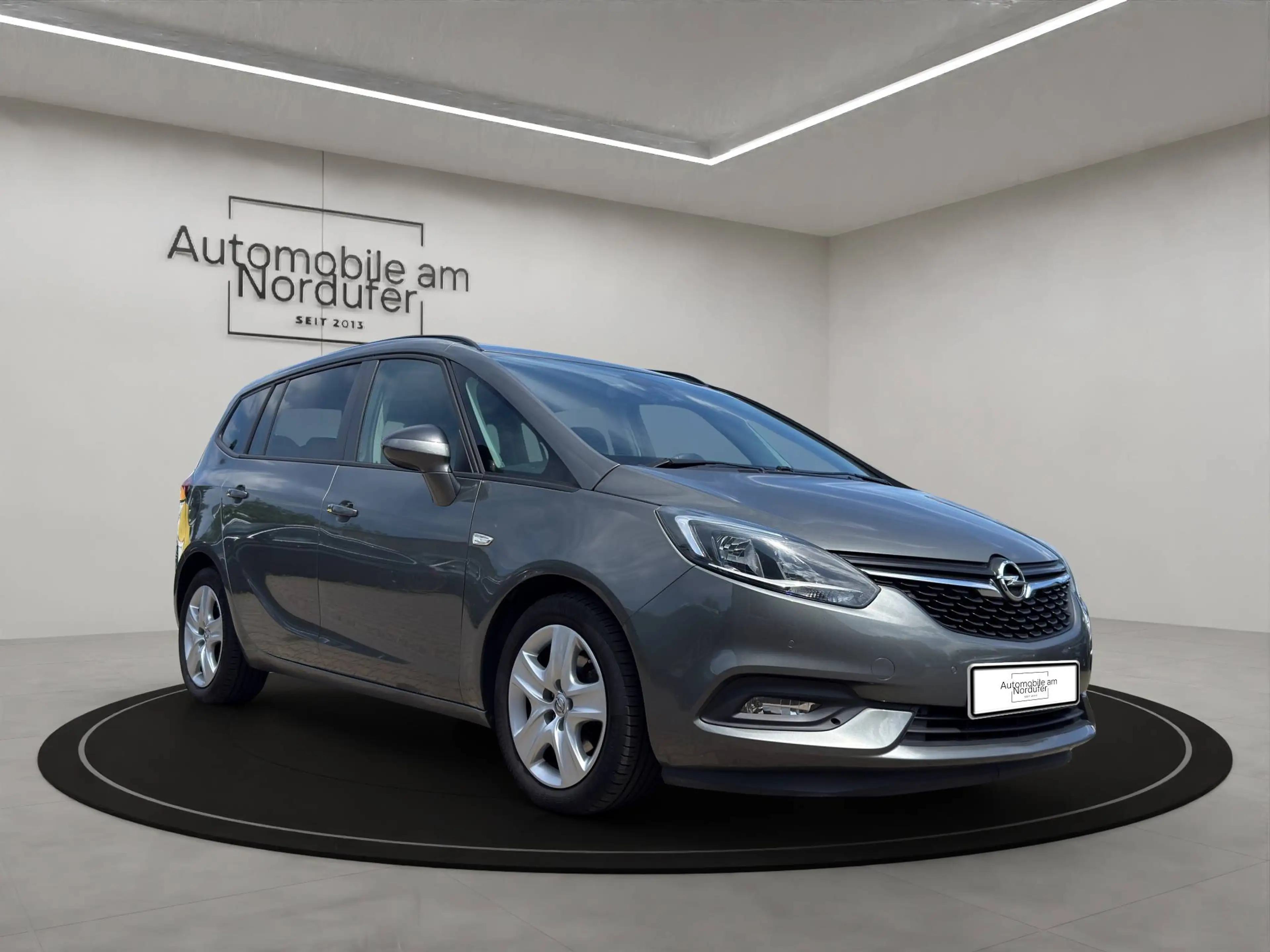 Opel Zafira Tourer 1.4 Turbo Edition-2Hand-Scheckheft-Navi-PDC — photo 3