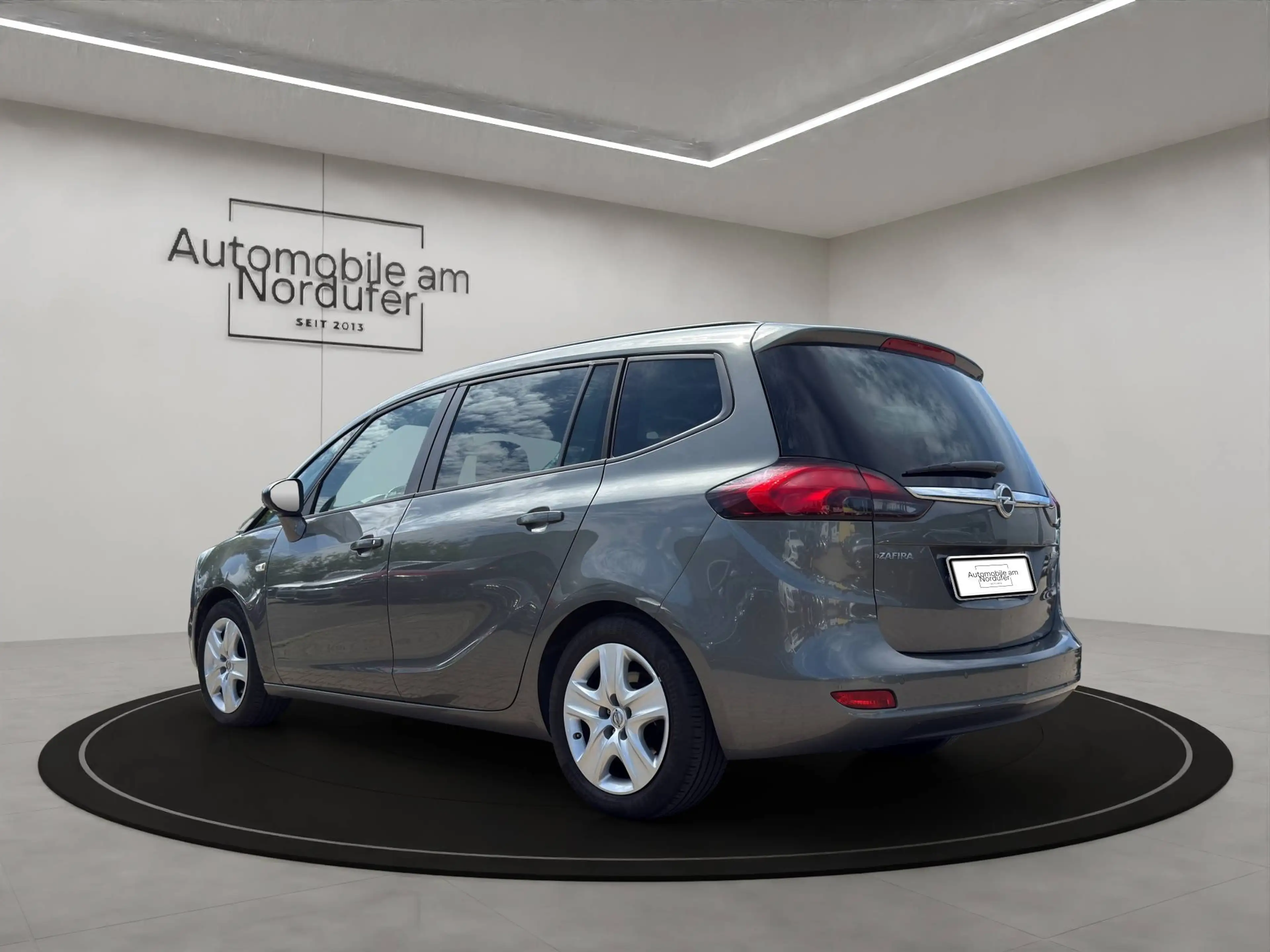 Opel Zafira Tourer 1.4 Turbo Edition-2Hand-Scheckheft-Navi-PDC — photo 8