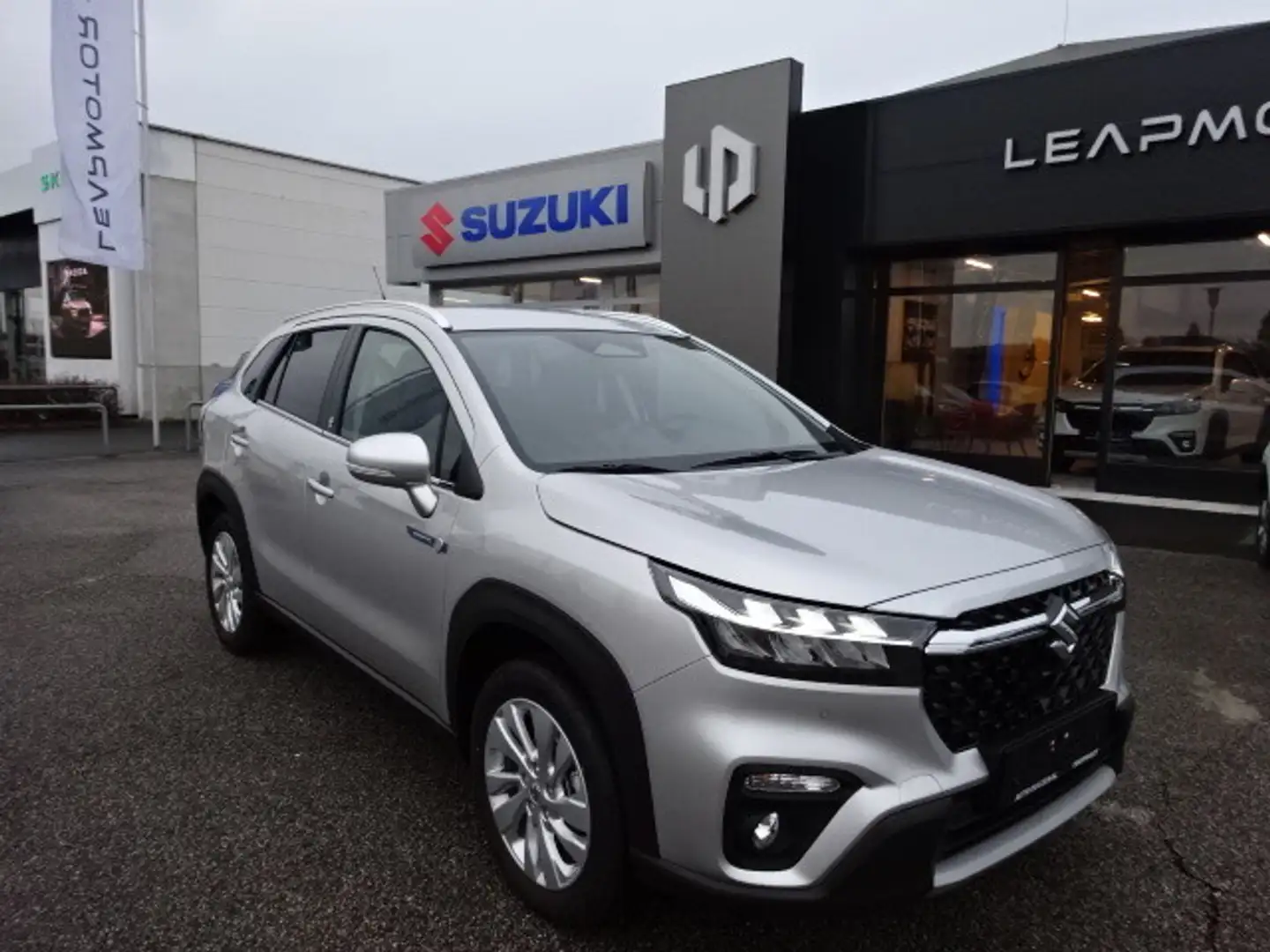 Suzuki S-Cross 1,4 Hybrid ALLGRIP shine Silber - 1