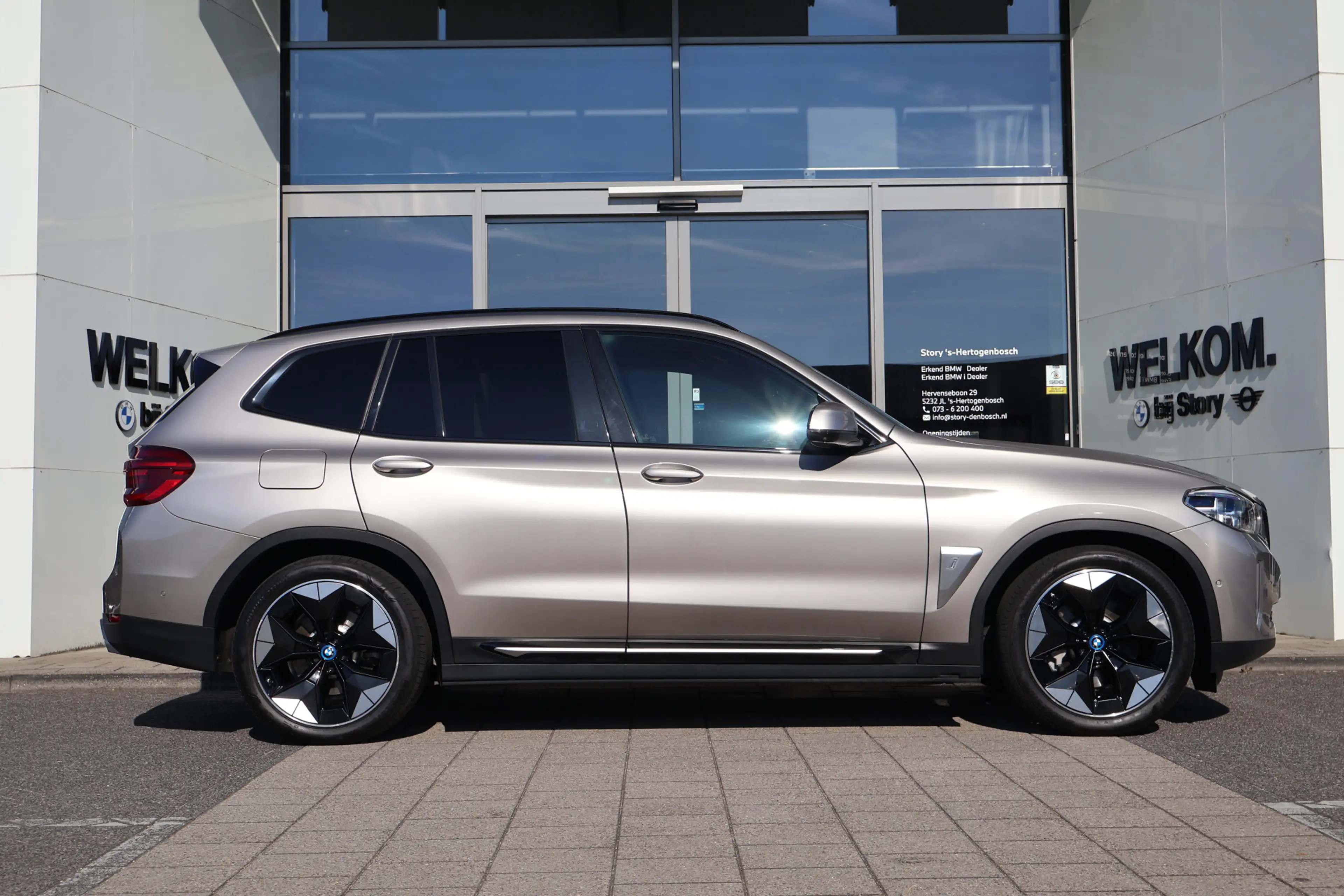 BMW iX3 High Executive / Trekhaak / Sportstoelen / Head-Up — photo 9