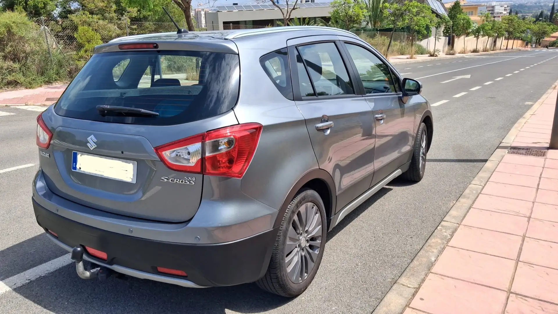 Suzuki SX4 S-Cross 1.6DDiS GL 4x2 - 2