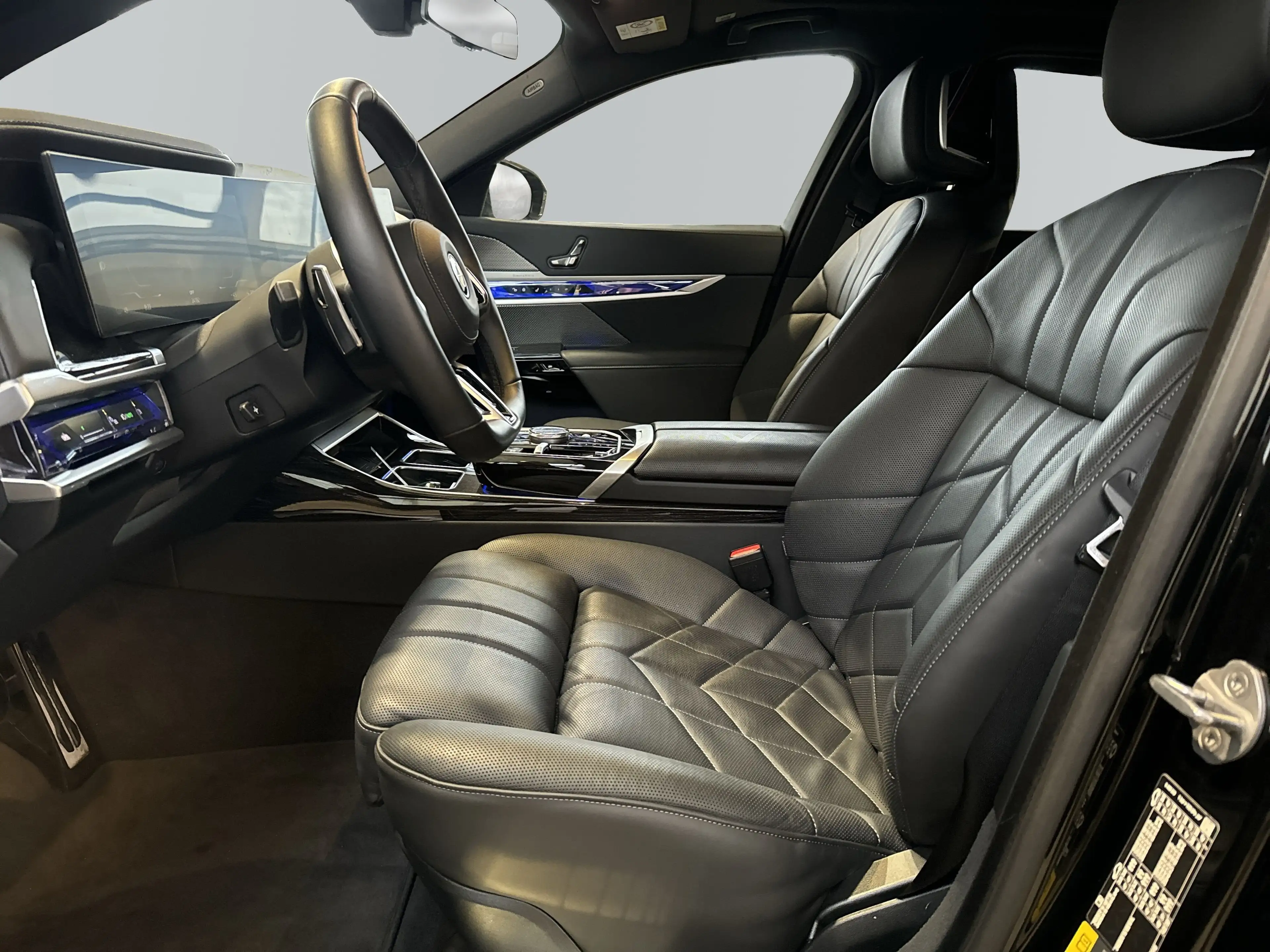 BMW i7 xDrive60 776€ netto/mtl.*M Sportpaket*Executice Lo — photo 8