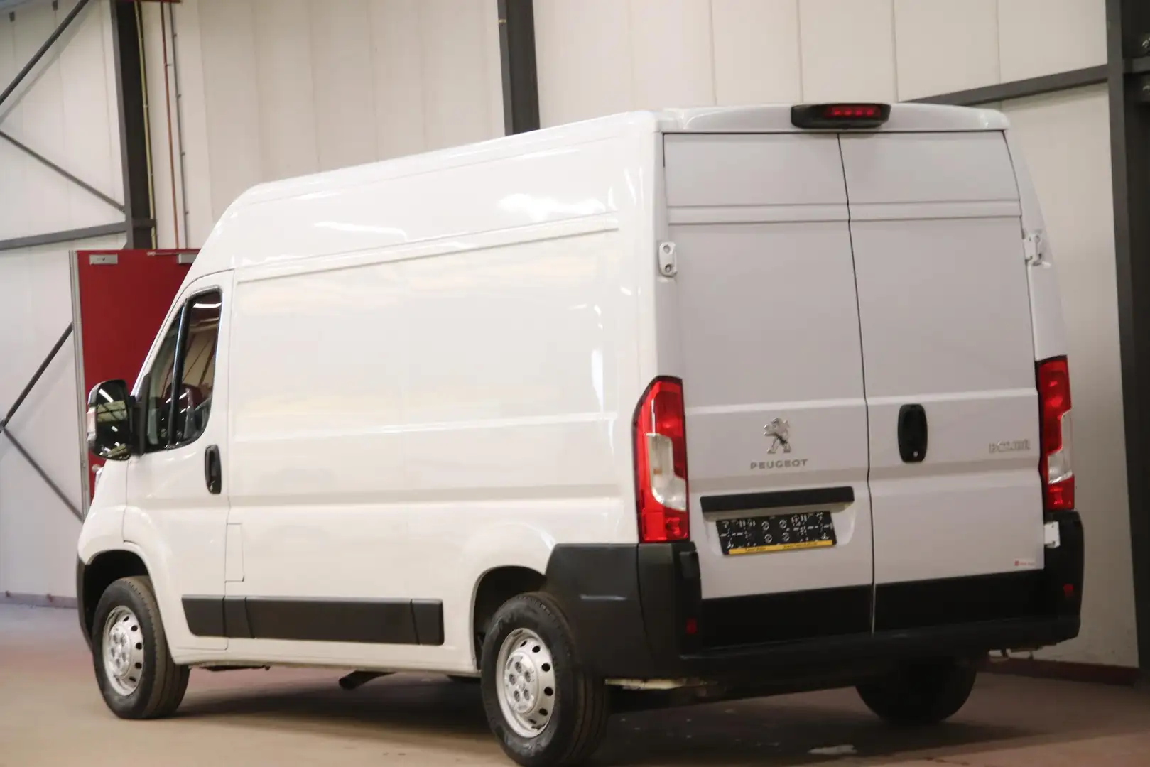 Peugeot Boxer 2.2 140PK L2H2 EURO 6 Bianco - 2