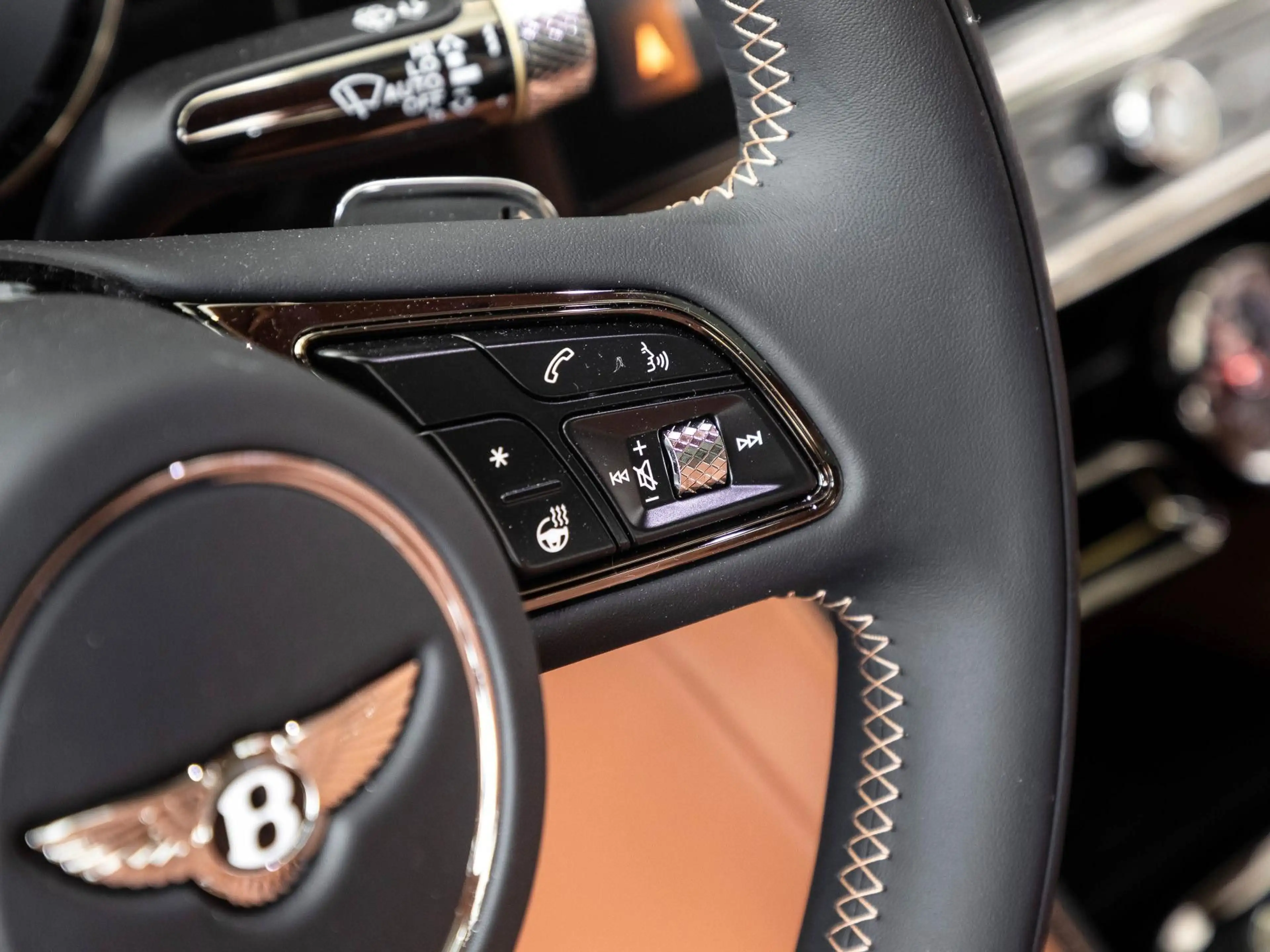 Bentley Flying Spur Speed First Edition (MY25) — photo 12