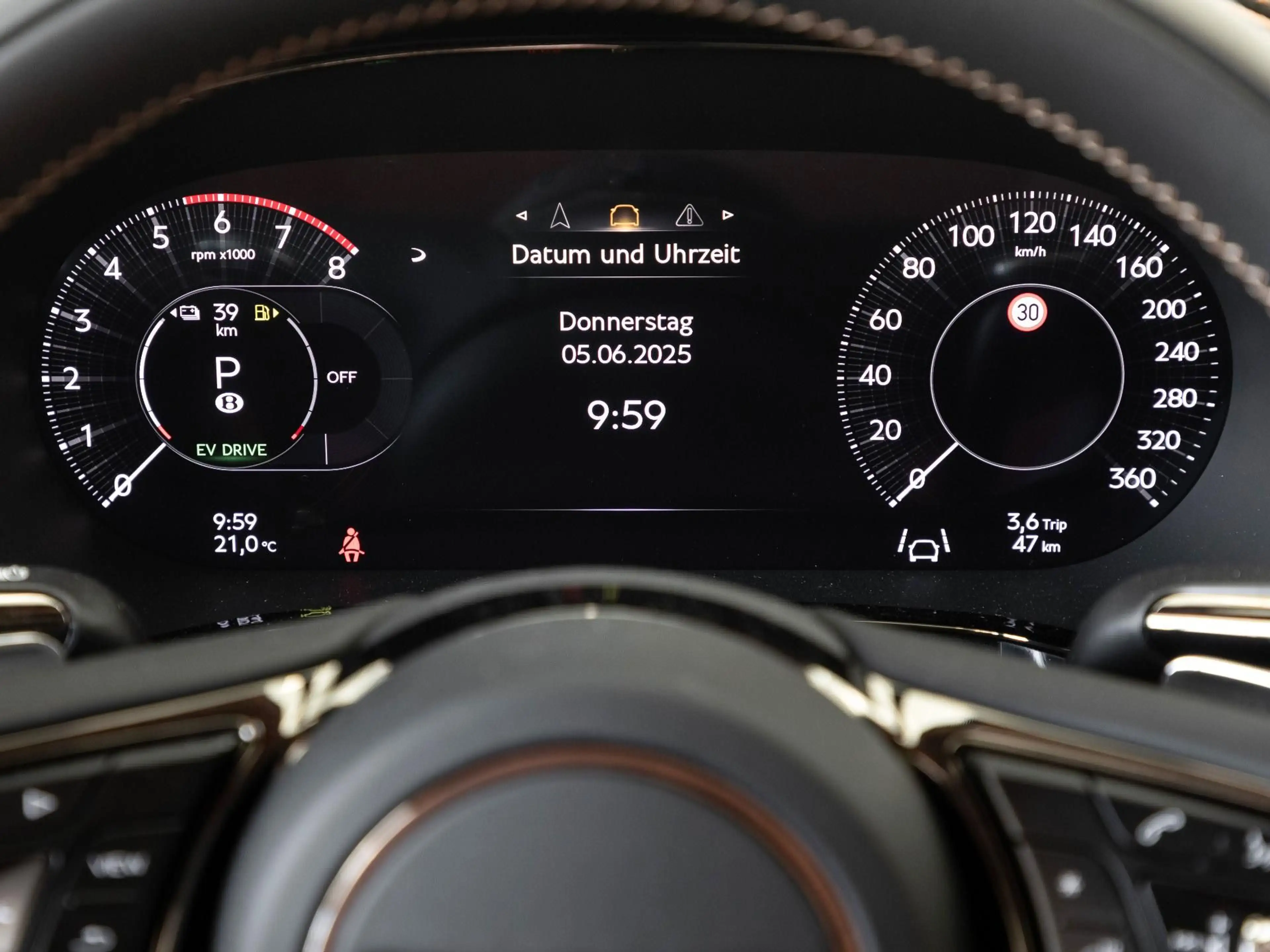Bentley Flying Spur Speed First Edition (MY25) — photo 13