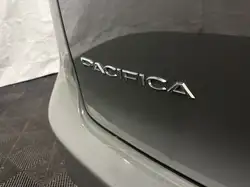 Chrysler Pacifica 2023 — фото 12