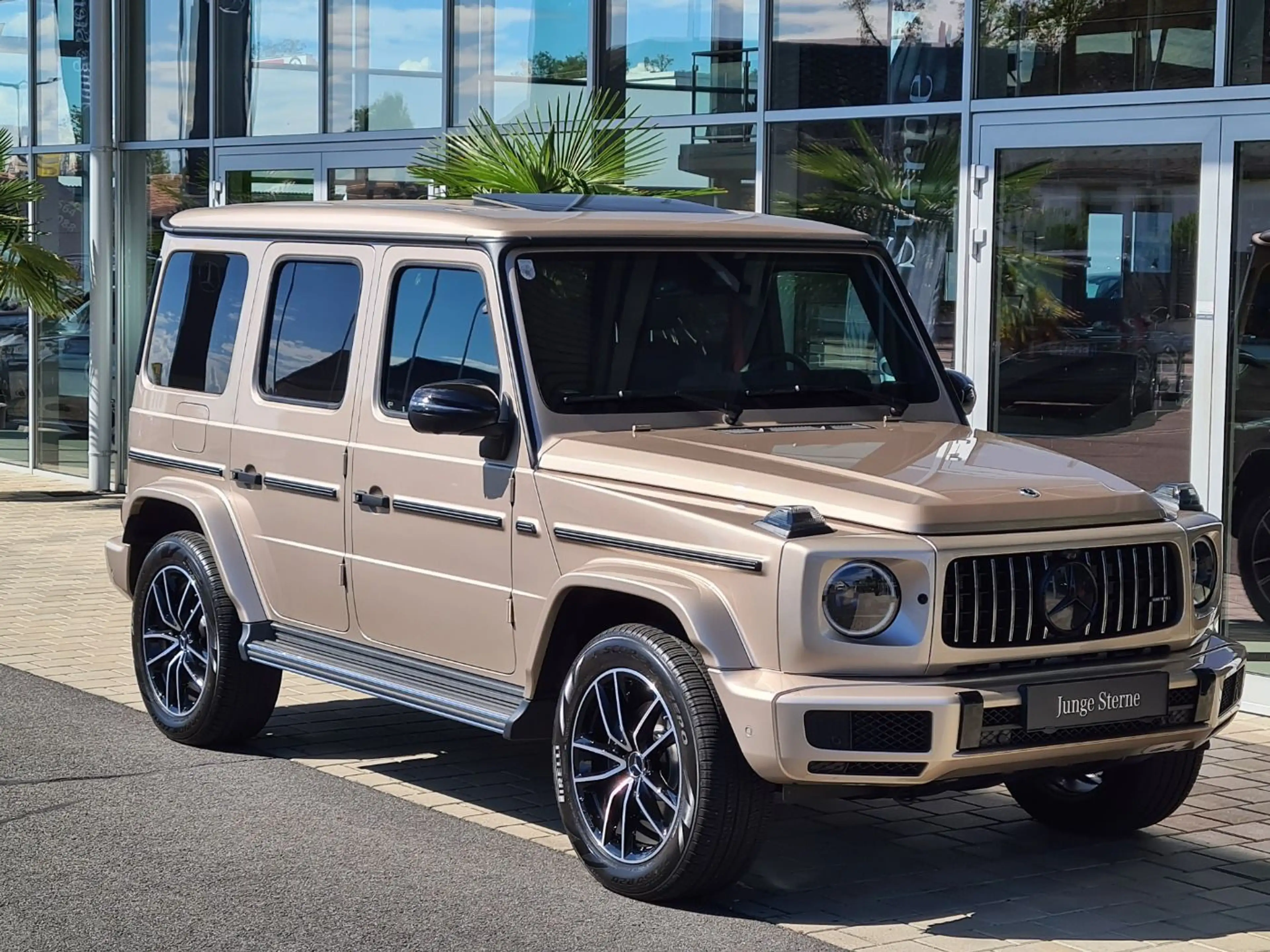 Mercedes-Benz G 400 d AMG-Line — photo 10